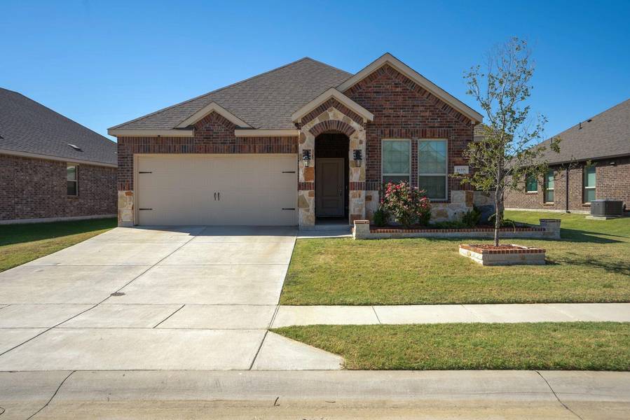 11221 Cobalt Drive, Aubrey, TX 76227