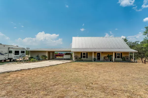 Stephenville, TX 76401,800 County Road 123