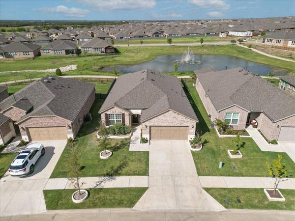 1033 Old Glory Drive, Little Elm, TX 76227