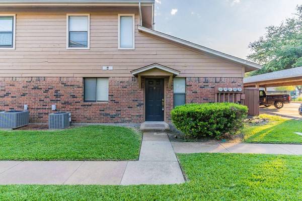 5620 Cedar Creek Drive, Benbrook, TX 76109