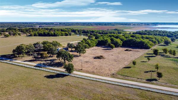 2641 SE County Road 0070, Corsicana, TX 75109