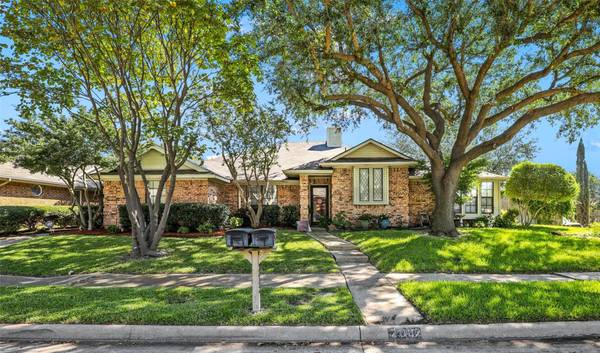 2004 Peakwood Drive, Garland, TX 75044