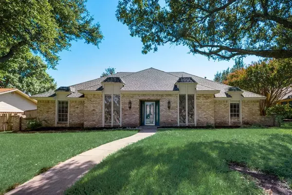 1700 Lake Side Lane, Plano, TX 75023