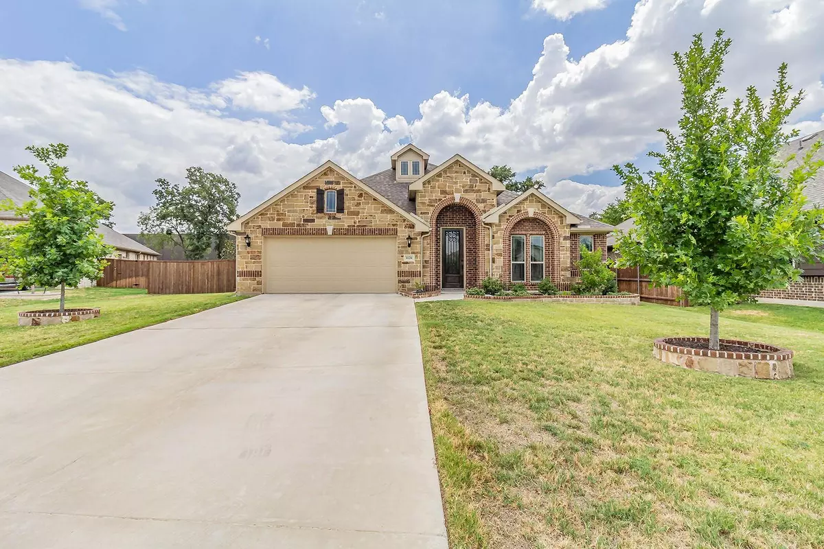 Burleson, TX 76028,1120 English Oak Court