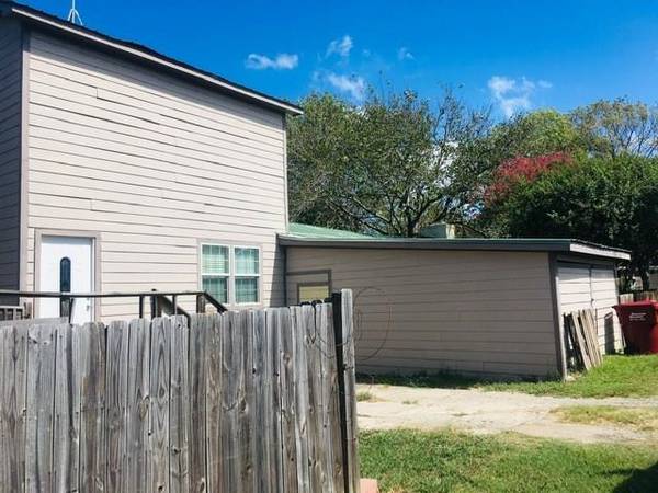 212 Holly Drive, West Tawakoni, TX 75474