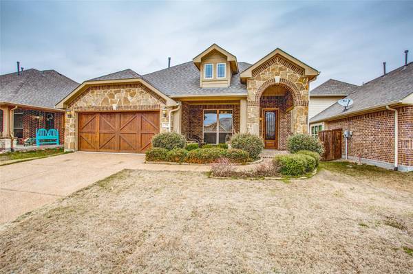 712 Marietta Lane, Aubrey, TX 76227