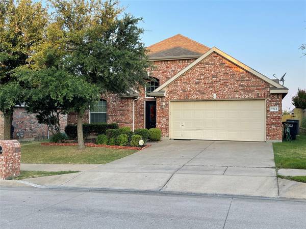 7924 Branch Hollow Trail, Fort Worth, TX 76123