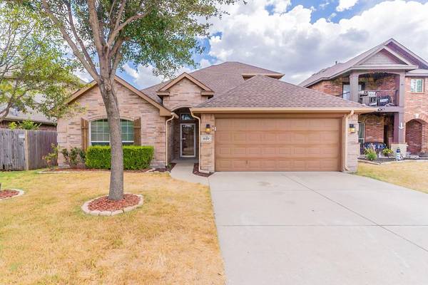 620 Hutchins Drive, Crowley, TX 76036