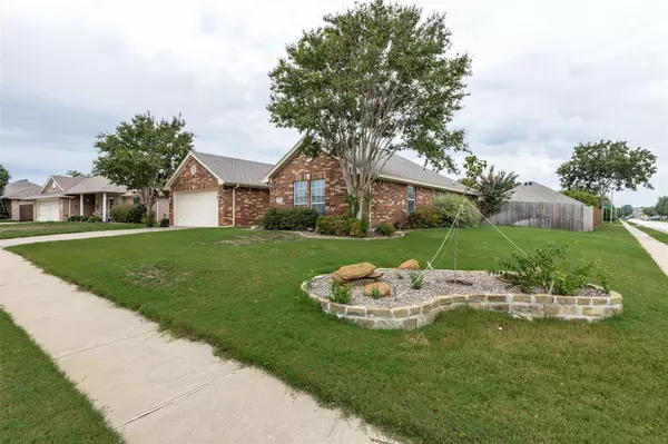 Burleson, TX 76028,325 Angela Drive