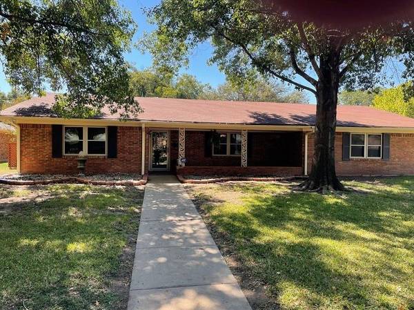 2301 10th Street,  Brownwood,  TX 76801