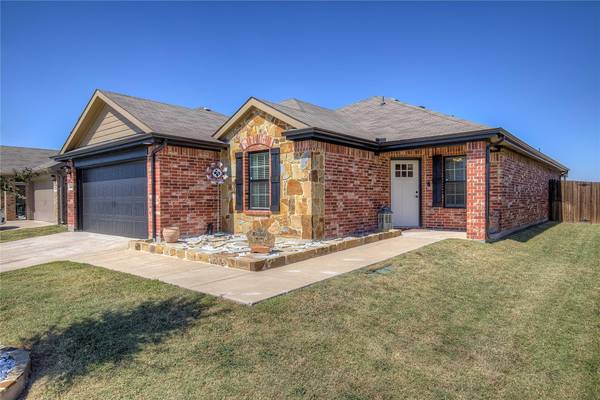 1051 Decker Drive, Fate, TX 75189