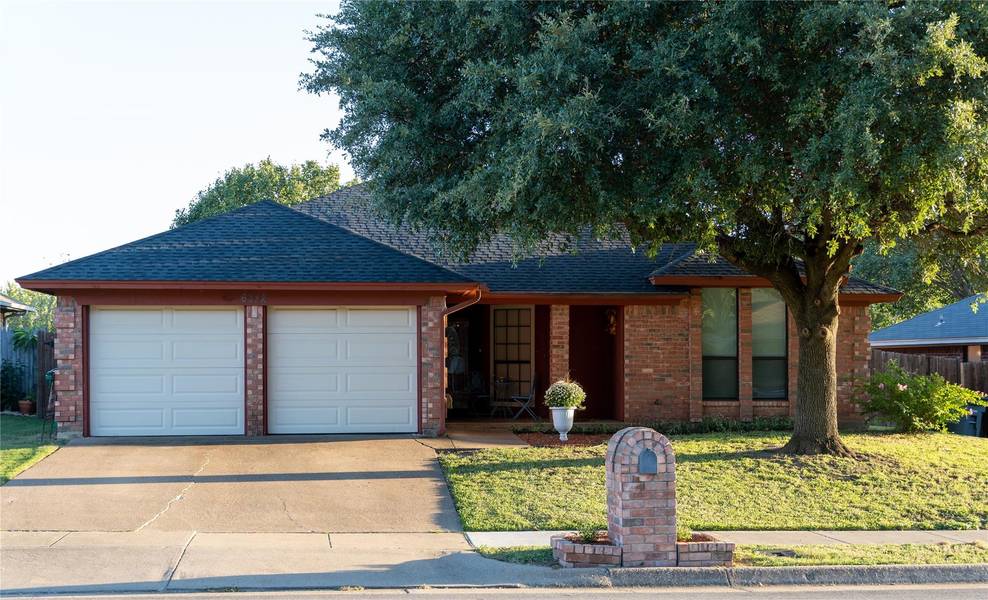 6312 N Park Drive, Watauga, TX 76148