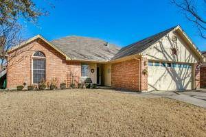 7724 Prairie Drive, Watauga, TX 76148