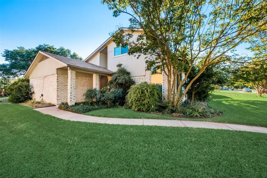 413 Bedford Drive, Richardson, TX 75080