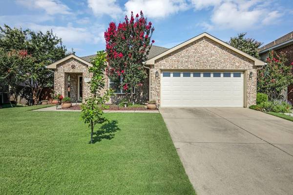 2205 Collington Drive, Roanoke, TX 76262