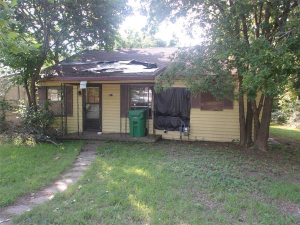 311 Miller Street, Bowie, TX 76230