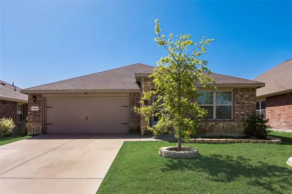 2042 Enchanted Rock Drive, Forney, TX 75126