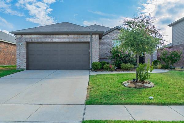 1217 Erika Lane, Forney, TX 75126