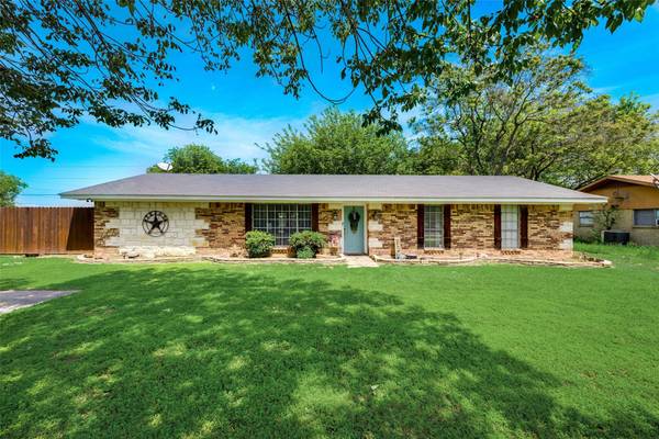 616 E Overlook Drive, Kerens, TX 75144