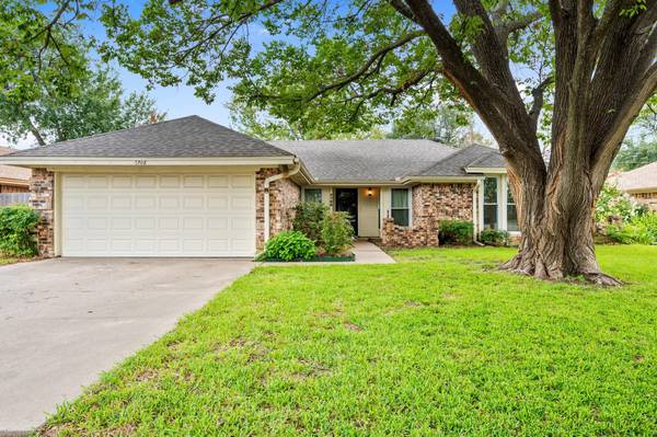 5708 Havana Drive, North Richland Hills, TX 76180