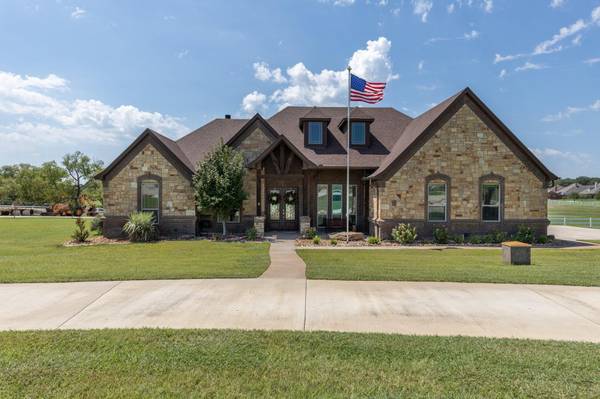 131 Pack Saddle Trail, Weatherford, TX 76088