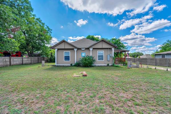 216 Brazos Street, Hillsboro, TX 76645