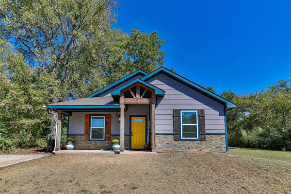 525 W Walker Street, Denison, TX 75020