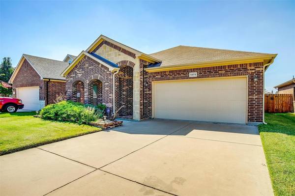 1073 Jodie Drive, Weatherford, TX 76087