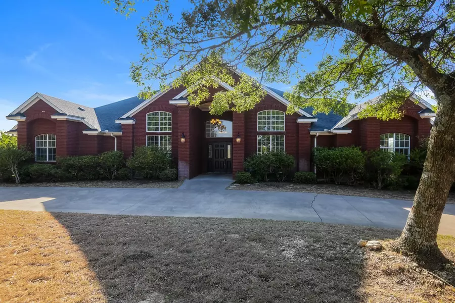 257 Diamond Oaks Drive, Hudson Oaks, TX 76087