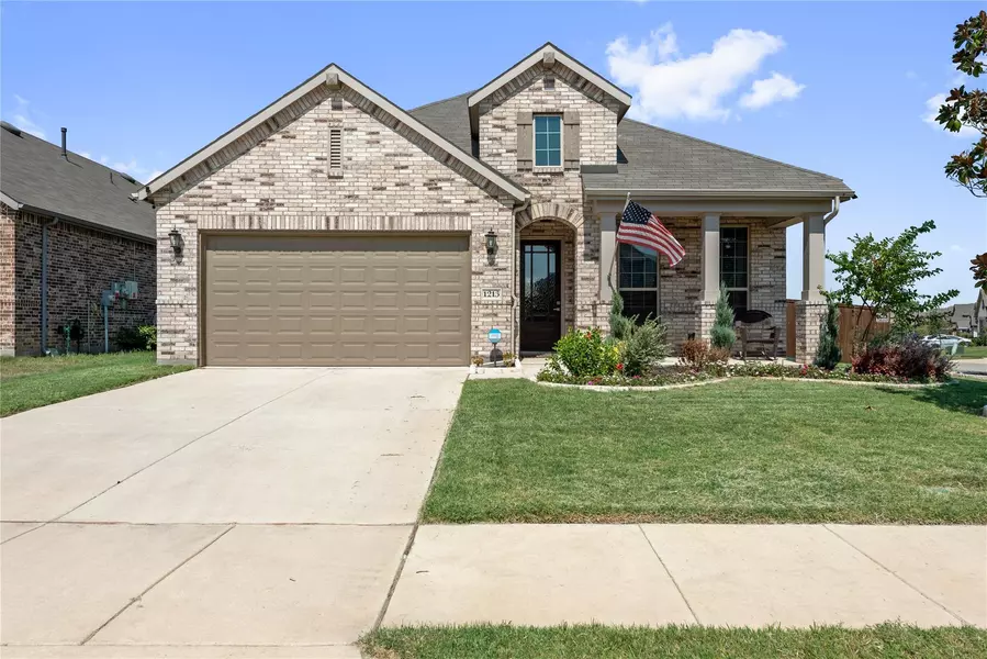 1213 Kingbird Drive, Little Elm, TX 75068