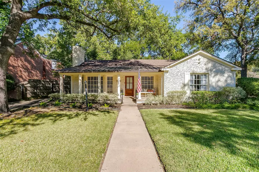 300 N Bailey Avenue, Fort Worth, TX 76107