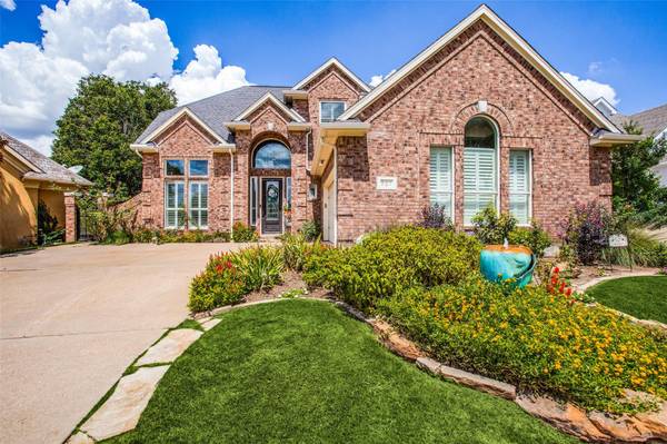 927 Saint Andrews Place, Desoto, TX 75115