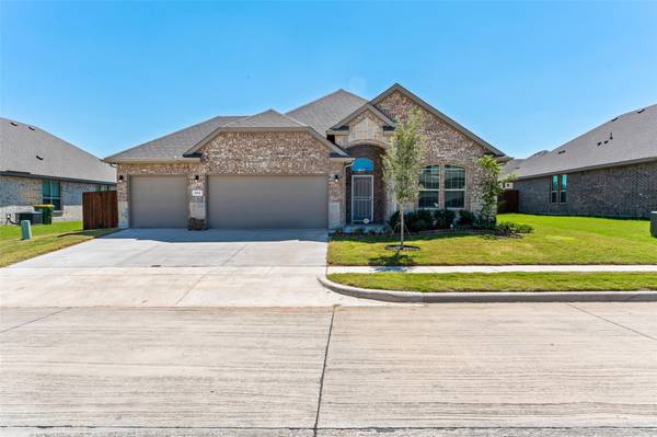 509 Smart Strike Trail, Granbury, TX 76049