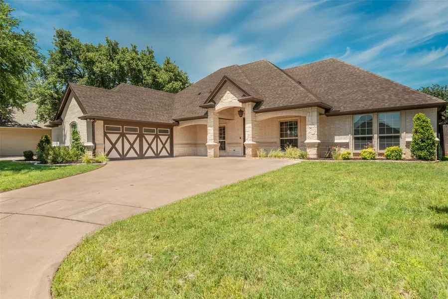 426 Valley View Court, Aledo, TX 76008