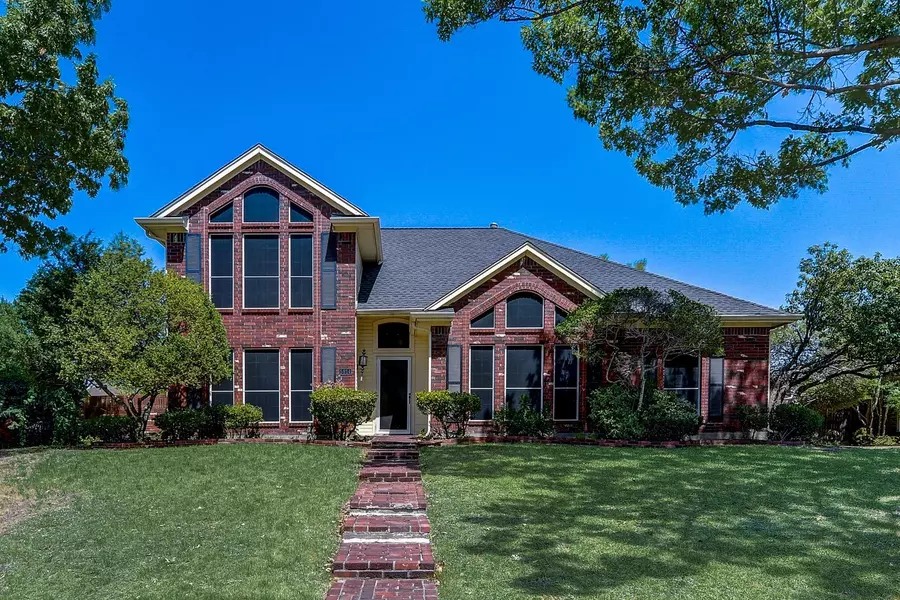 5914 Kittyhawk Drive, Rowlett, TX 75089