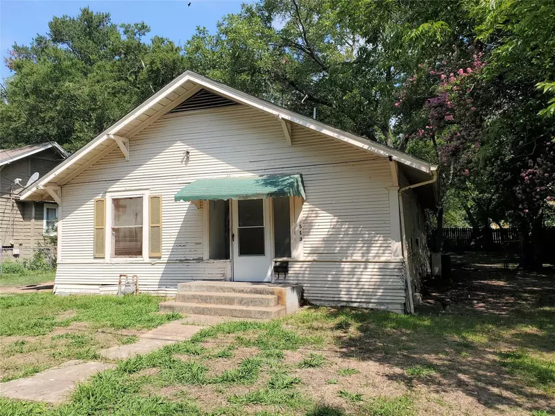 513 E 8th, Bonham, TX 75418