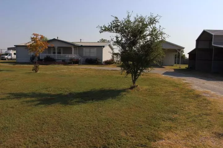 367 County Road 2924, Dodd City, TX 75438