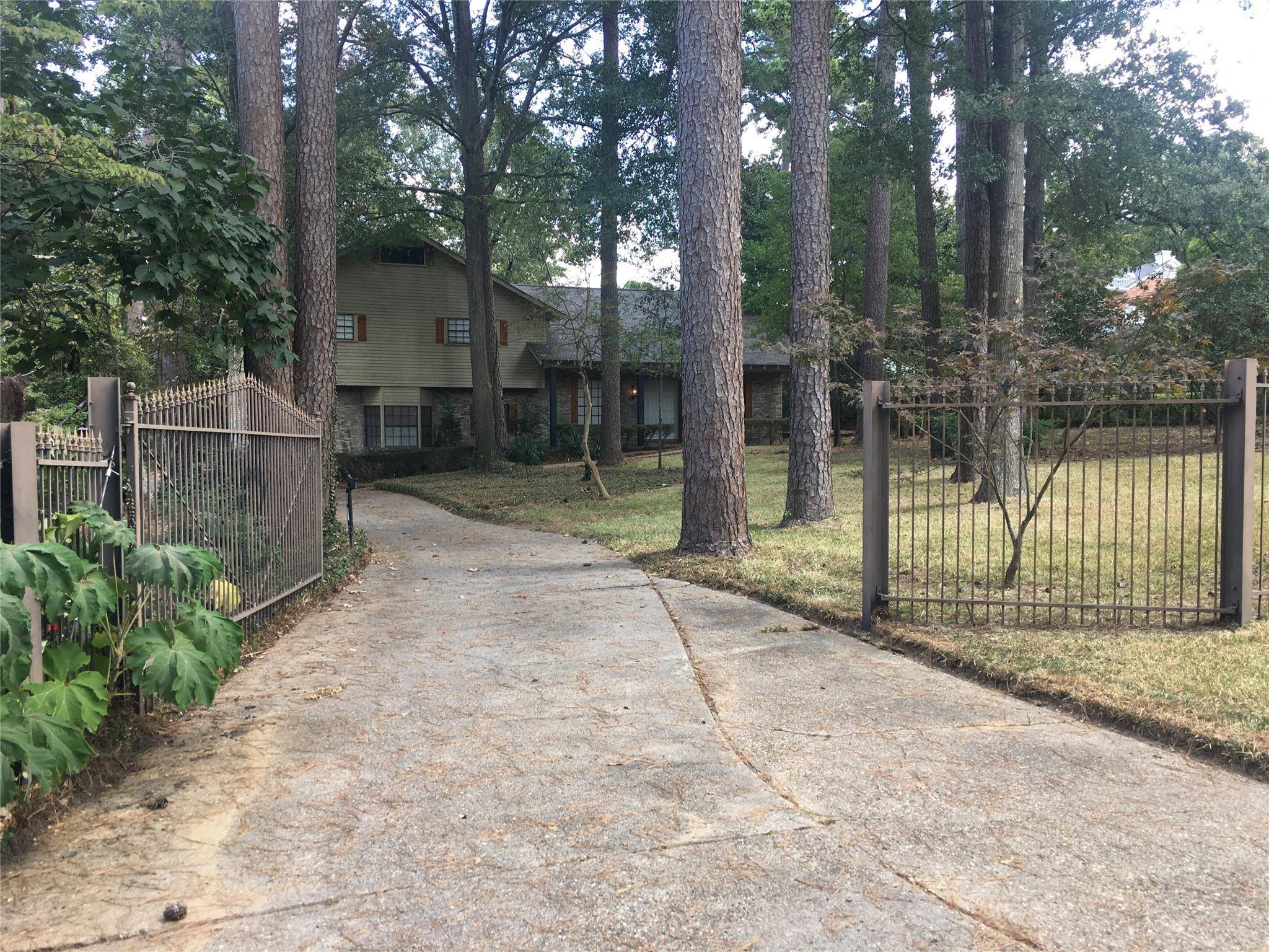 6439 Creswell Avenue,  Shreveport,  LA 71106
