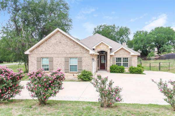 6500 Arcola Court, Granbury, TX 76049