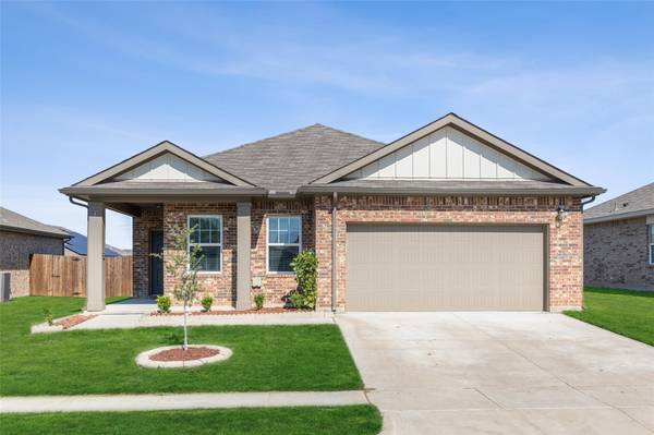 480 Bank Way, Crowley, TX 76036