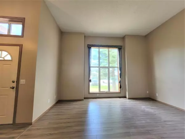 Calgary, AB T3K 4J8,351 Coverdale CT NE