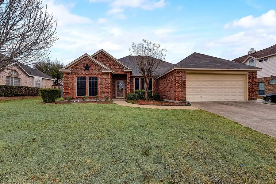 610 Manchester Drive, Mansfield, TX 76063