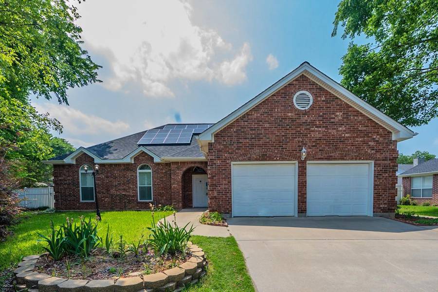 6406 Scotsbluff Court, Arlington, TX 76001