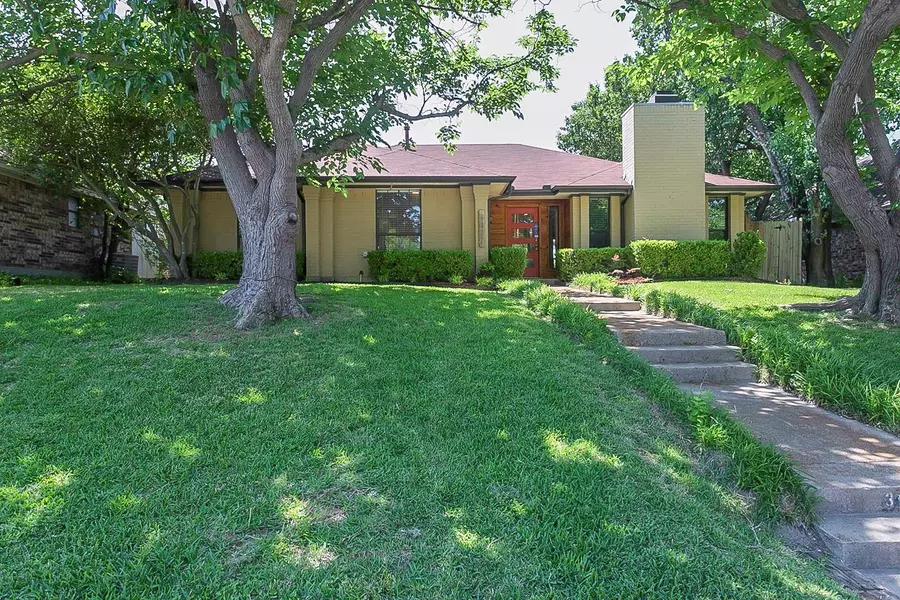 3027 Rambling Drive, Dallas, TX 75228