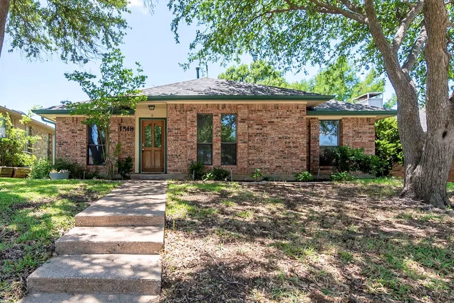 1518 Shonka Drive, Carrollton, TX 75007