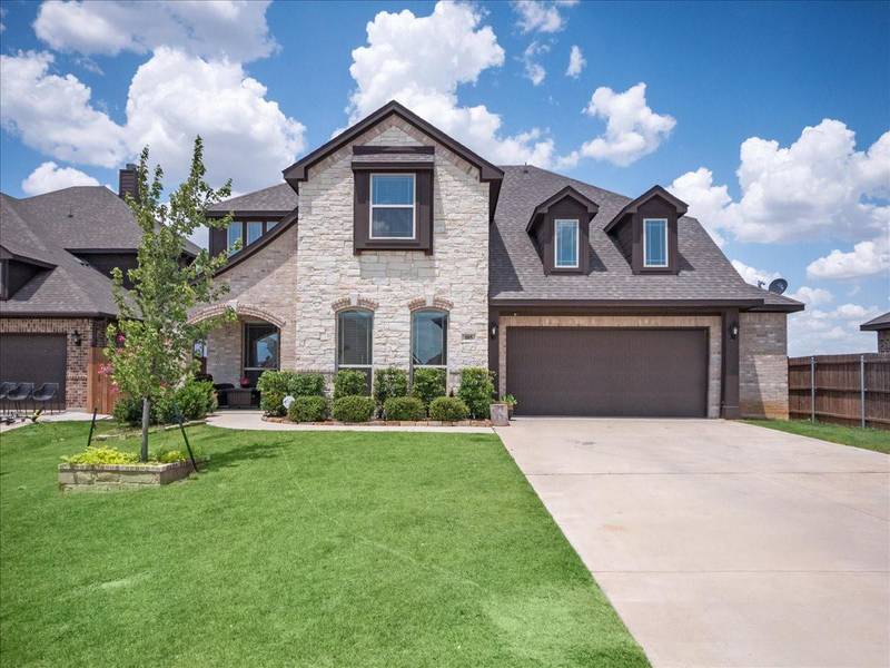 105 Cimmaron Court, Alvarado, TX 76009