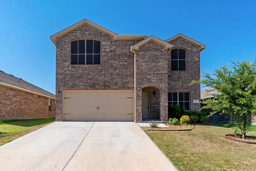 636 River Rock Drive, Azle, TX 76020