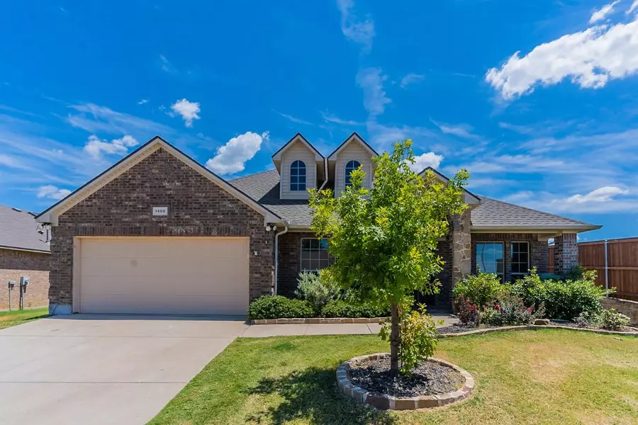 1400 Deer Hollow Drive, Arlington, TX 76002