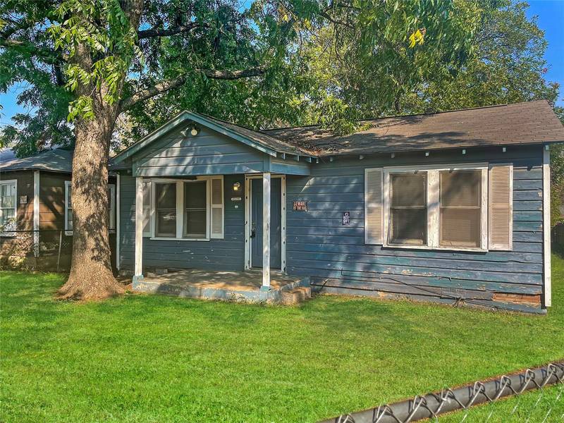 2909 Fitzhugh Avenue, Fort Worth, TX 76105