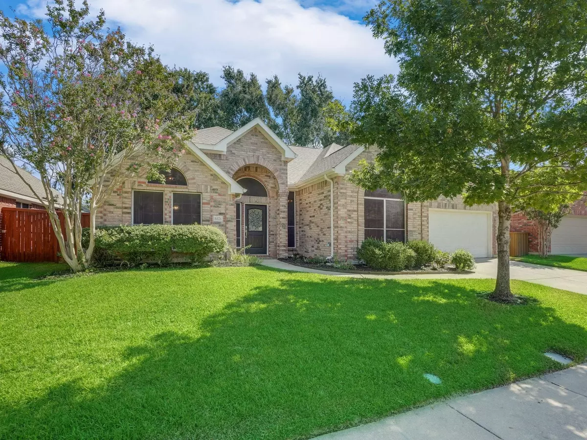 Mckinney, TX 75072,8426 Falconet Circle